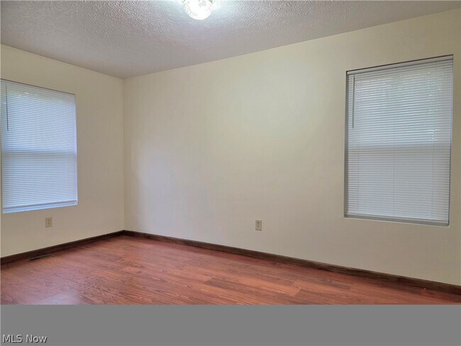 Building Photo - 2956 Hayne Rd