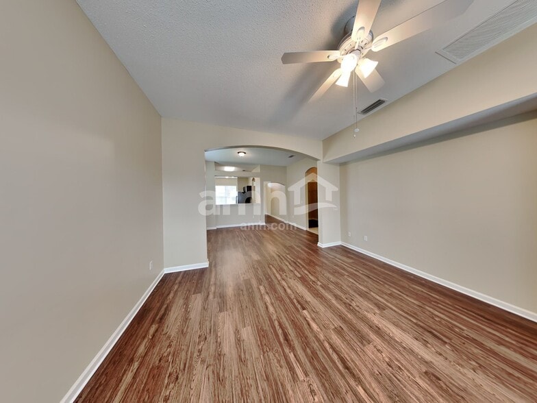 Building Photo - 2996 Centerwood Dr