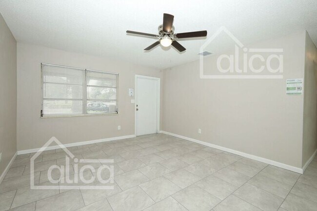 Building Photo - 2242 Willie Mays Pkwy