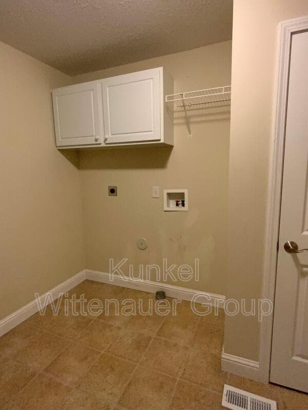 Building Photo - 3336 Berwin Green Dr