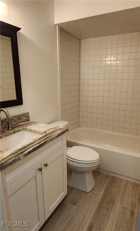 Building Photo - 723 SE 10th St