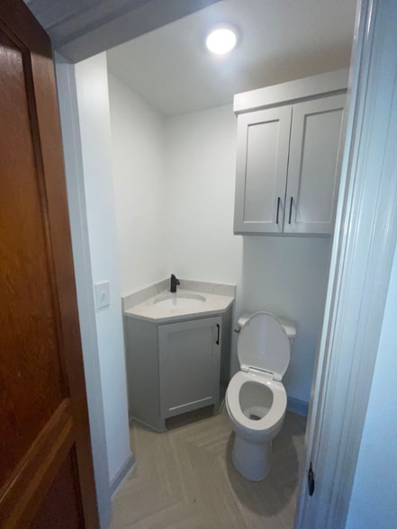 Building Photo - 1200 Pardew St