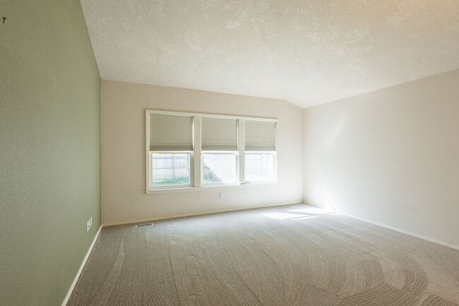 Building Photo - Beautiful home in the heart of Eagle