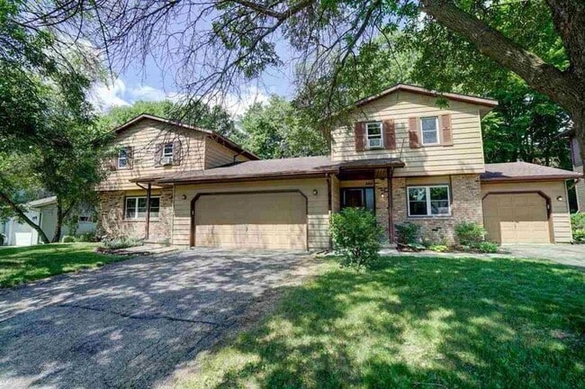 Primary Photo - McFarland Duplex