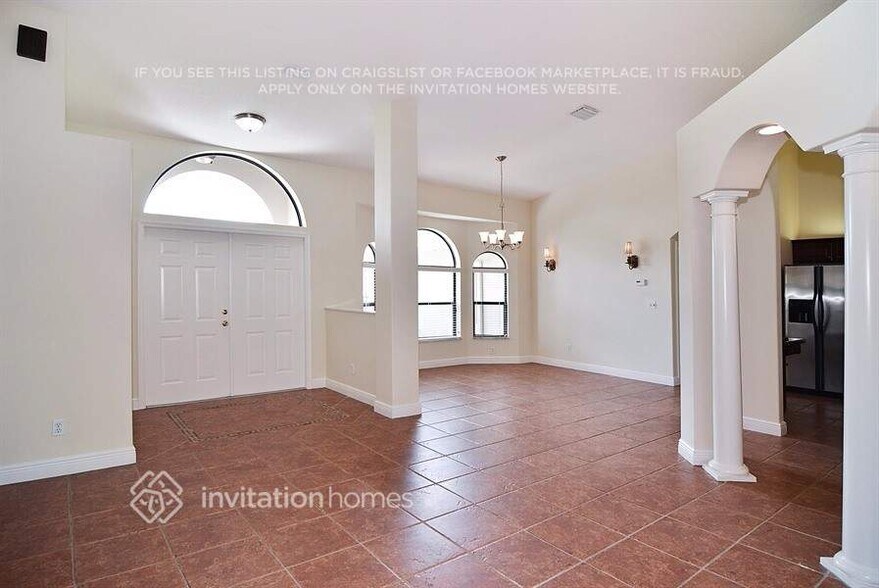 Building Photo - 948 SW Abingdon Ave