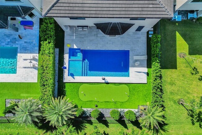 Building Photo - 10795 Oceano Wy