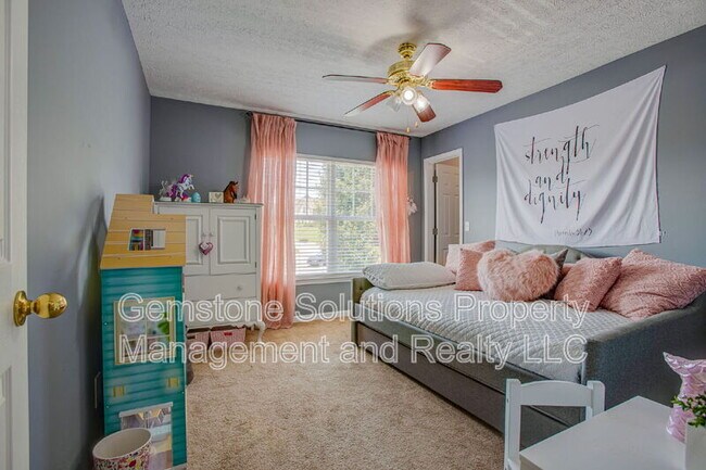 Building Photo - 1903 Baslia Ct