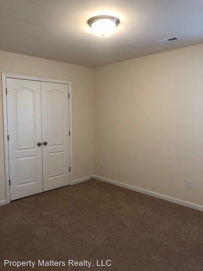 Building Photo - 4 br, 2.5 bath House - 1624 Allegheny Drive