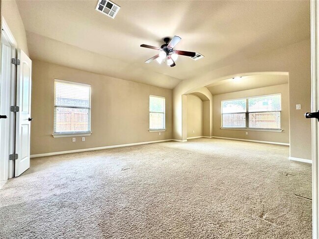 Building Photo - 512 Brown Juniper Way