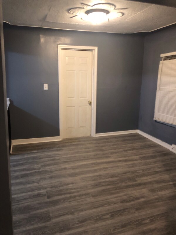 Building Photo - 21059 Glen Lodge Rd