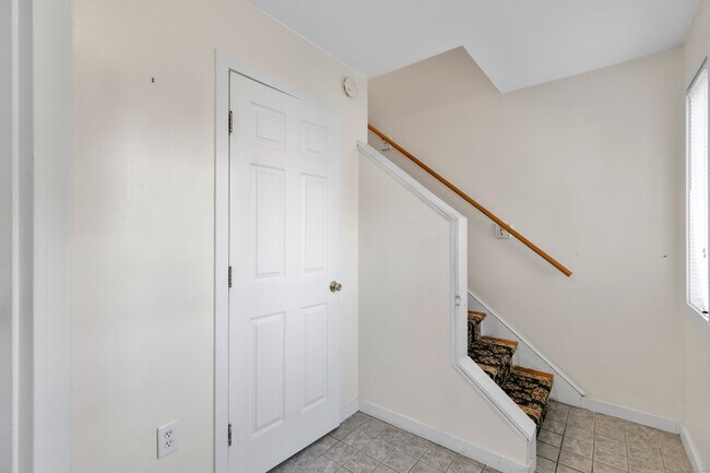 Building Photo - 58 Edgewood Ave