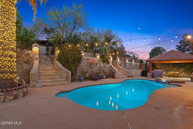 Building Photo - 1316 Hookridge Dr