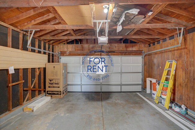 Building Photo - 5093 Spinning Wheel Dr
