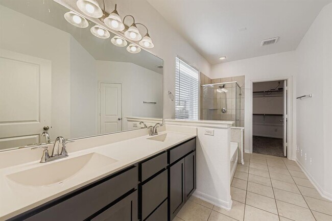 Building Photo - 612 Blue Oak Blvd