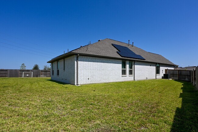 Building Photo - 3057 Pensacola Dr