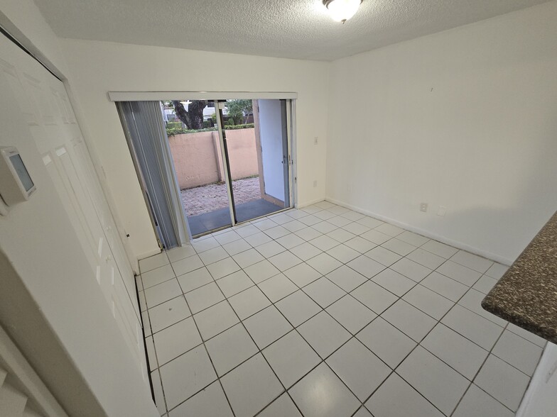 Dining room - 10360 SW 154th Circle Ct