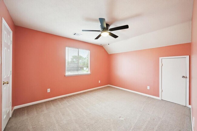 Building Photo - 2614 Port Carissa Dr