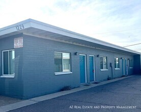 Building Photo - 1229 W Pierce St