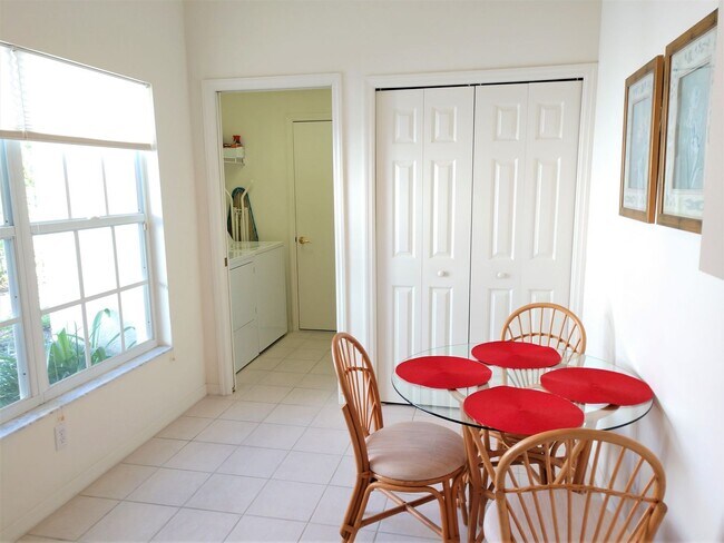 Building Photo - 629 Back 9 Dr