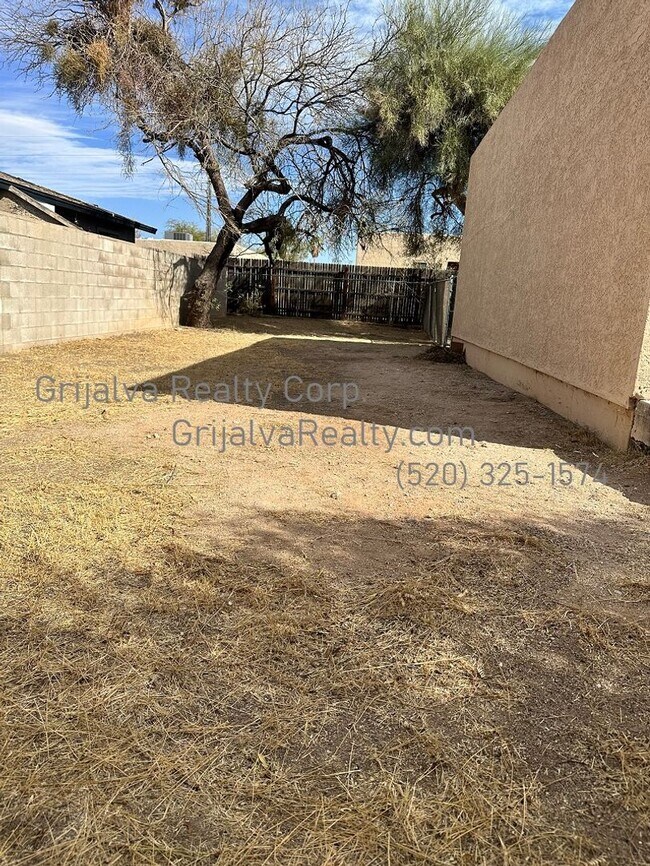 Building Photo - 1255 Halcyon