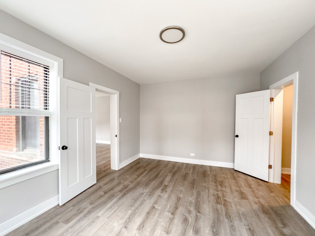 Building Photo - 4412 N Wolcott Ave