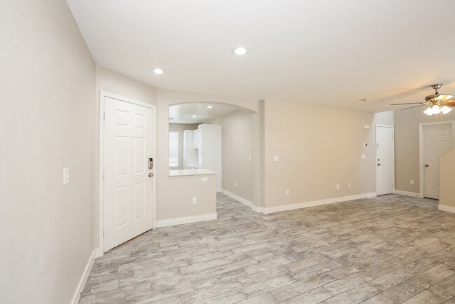 Building Photo - 9466 Havasu Canyon Ave
