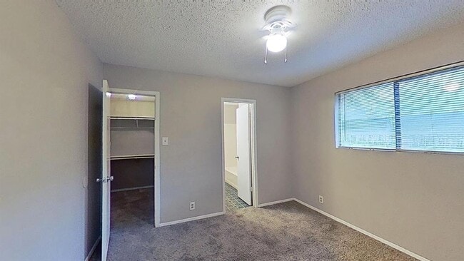 Building Photo - 12406 Deer Falls Dr