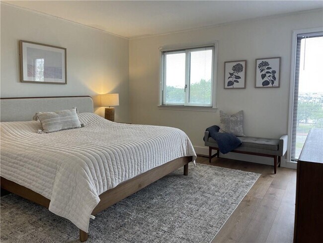 Building Photo - 310 Swans Wharf Row