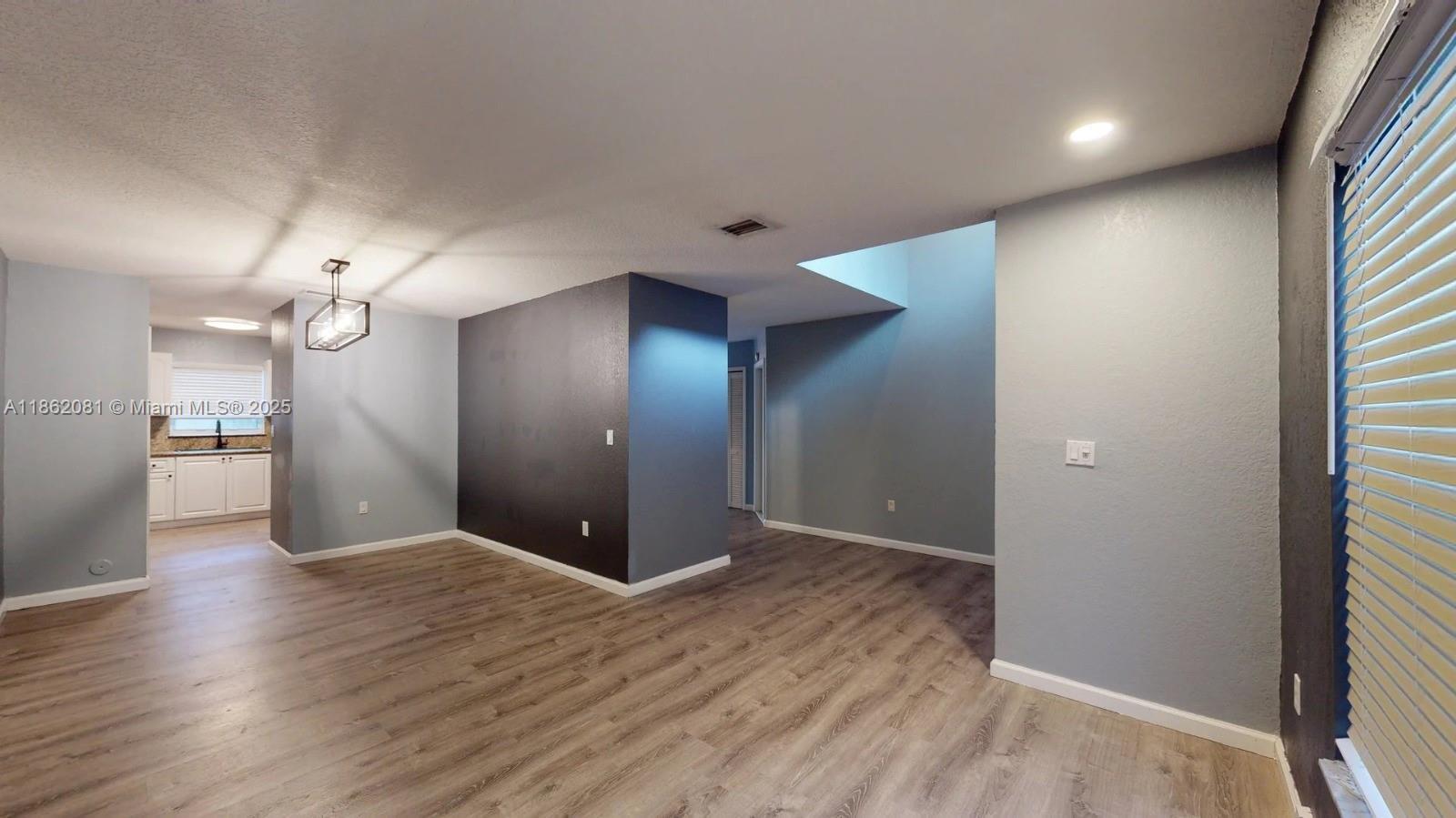 Building Photo - 238 Magnolia Ave