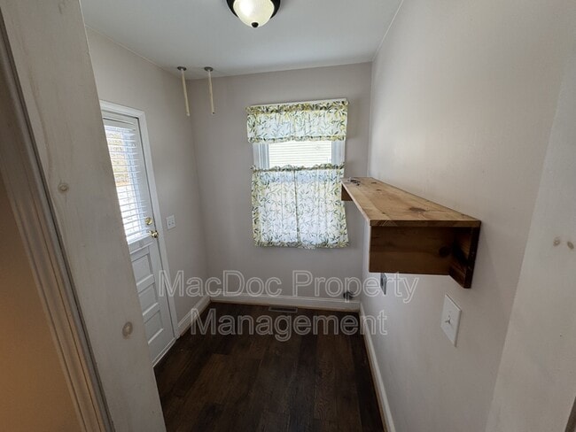 Building Photo - 17272 Blatt Ave