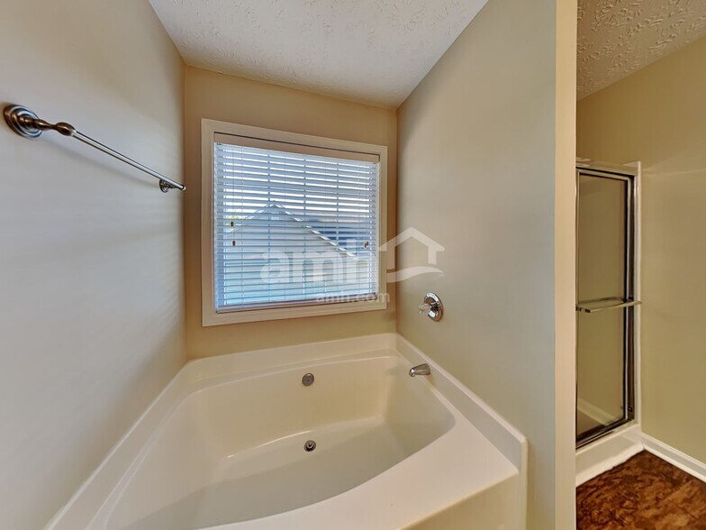 Building Photo - 1425 Bramlett Forest Trl