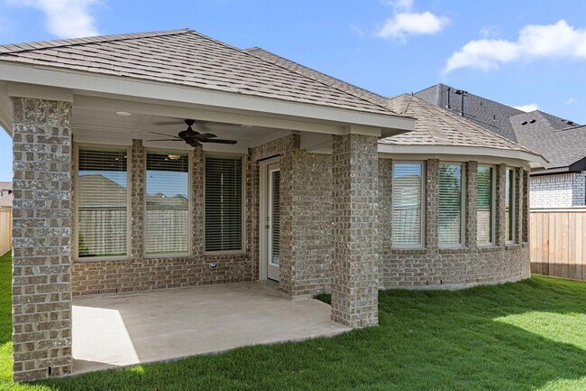 Building Photo - 21038 Armstrong County Dr