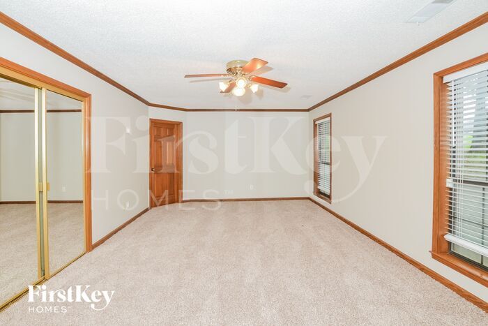 Building Photo - 3943 Green Spruce Bend