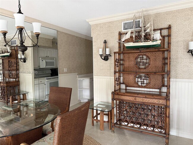 Building Photo - 1775 Harbourview Dr