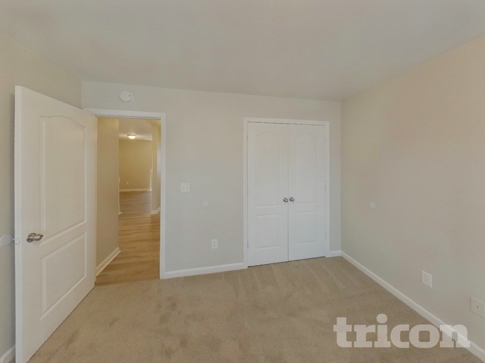 Building Photo - 383 Oakhaven Way