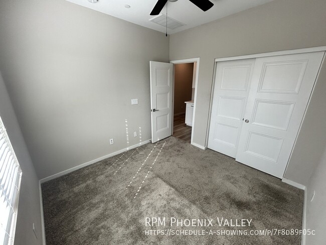 Building Photo - 3 Bed / 2.5 Bath Gilbert Townhome GATED Co...