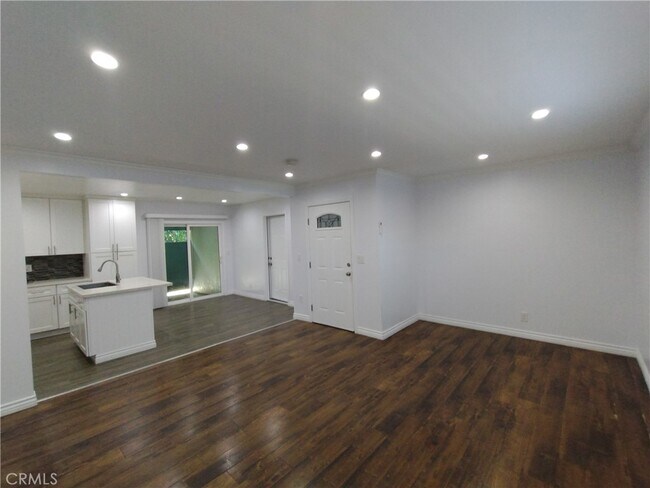Building Photo - 13714 Hoyt St