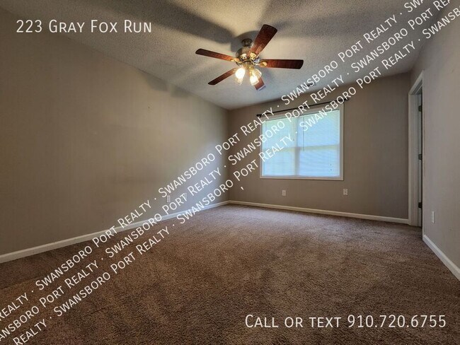 Building Photo - 223 Gray Fox Run