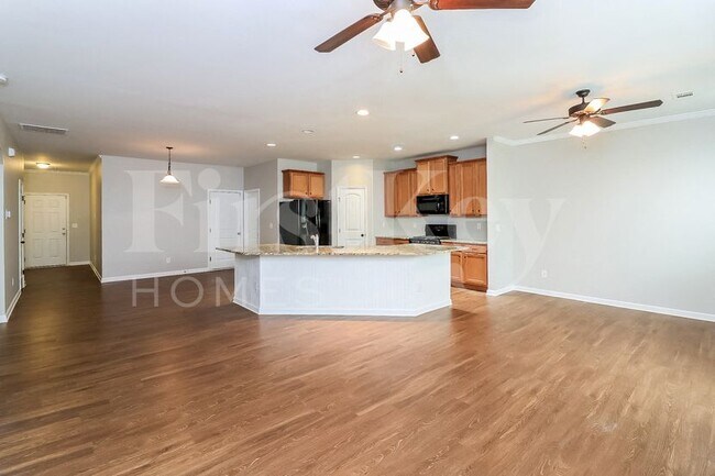 Building Photo - 405 Trail Finders Way