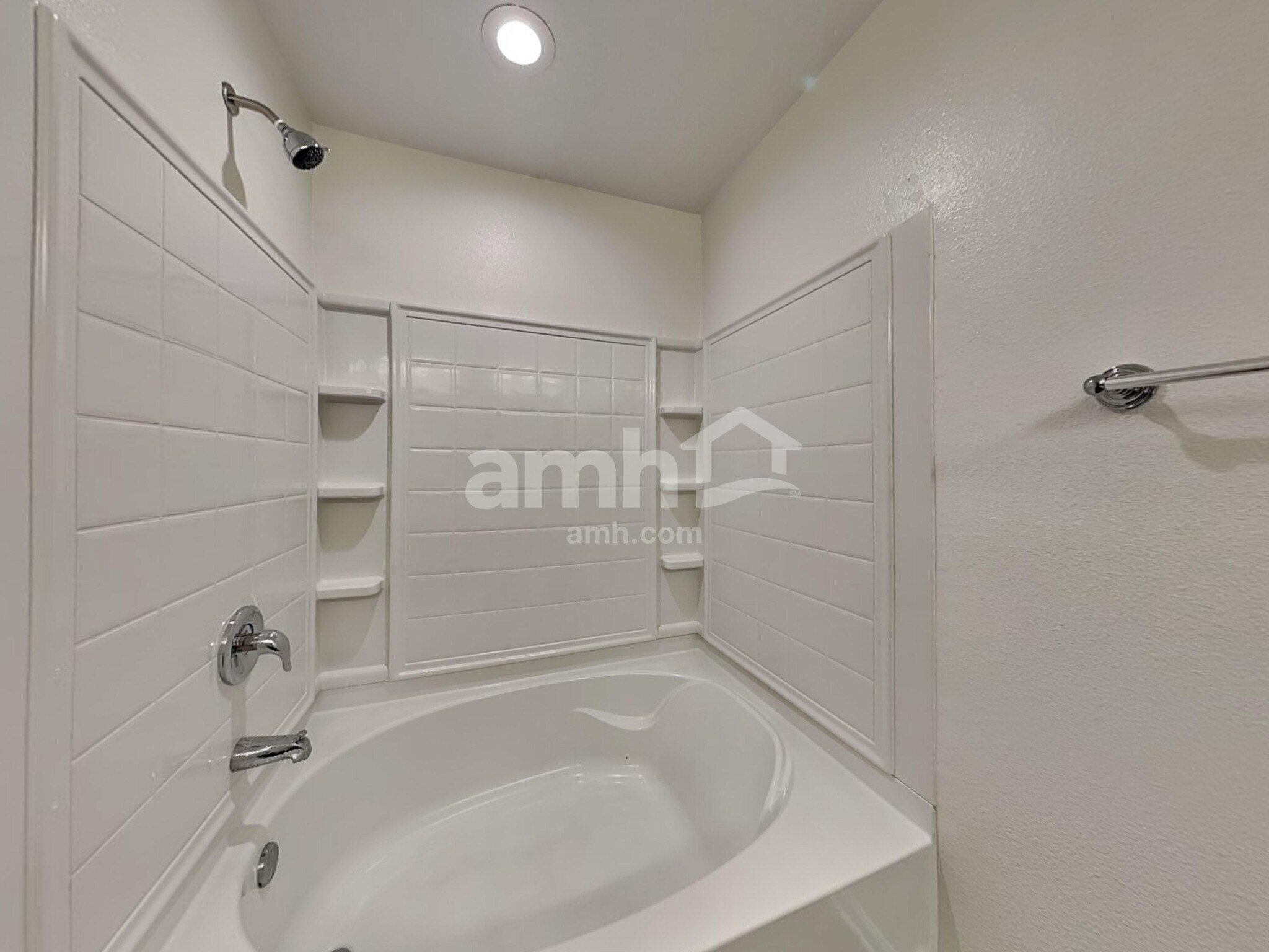 Building Photo - 2066 Tyson Lake Dr