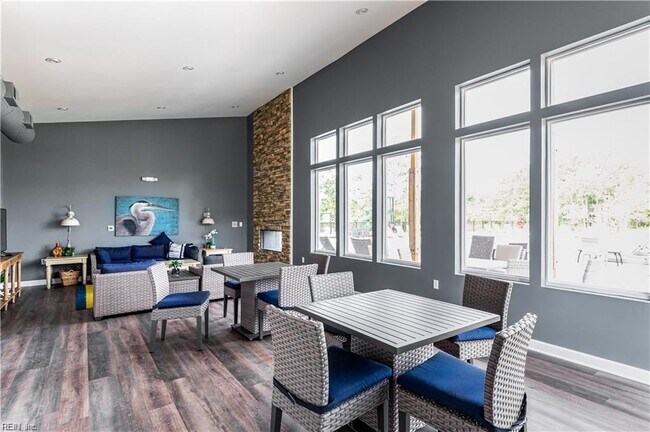 Building Photo - 1813 Doubloon Way