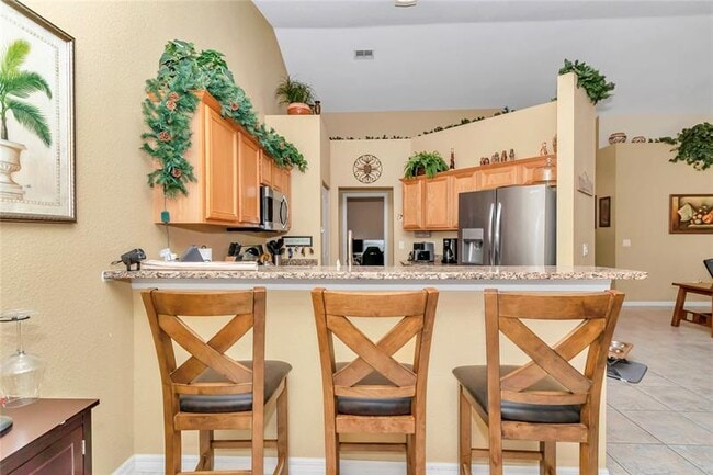 Building Photo - 10372 SW 41st Ct