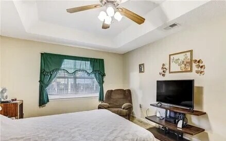 Building Photo - 406 Miner Dr