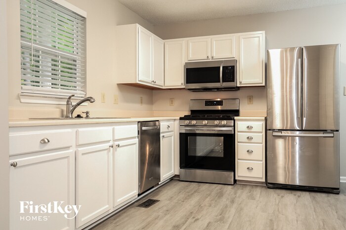 Building Photo - 3784 Stayman Dr
