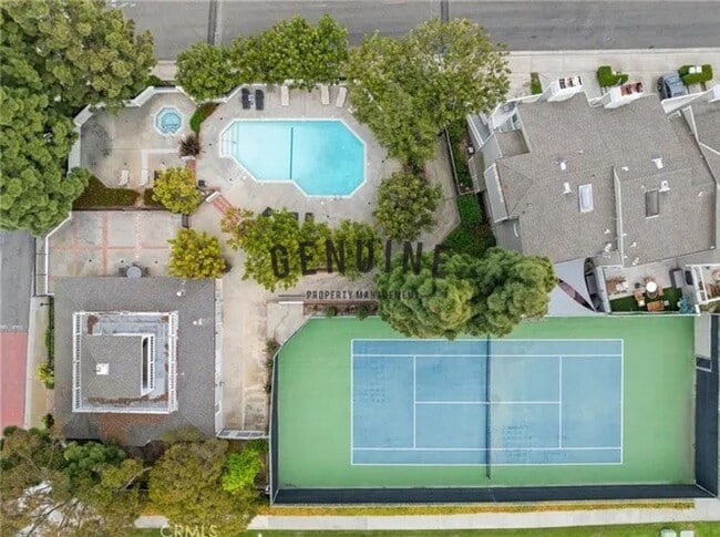 Building Photo - Move-in Special: $500 off 1st Month’s Rent...