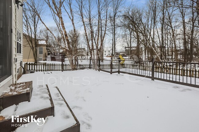 Building Photo - 969 Gray Dr