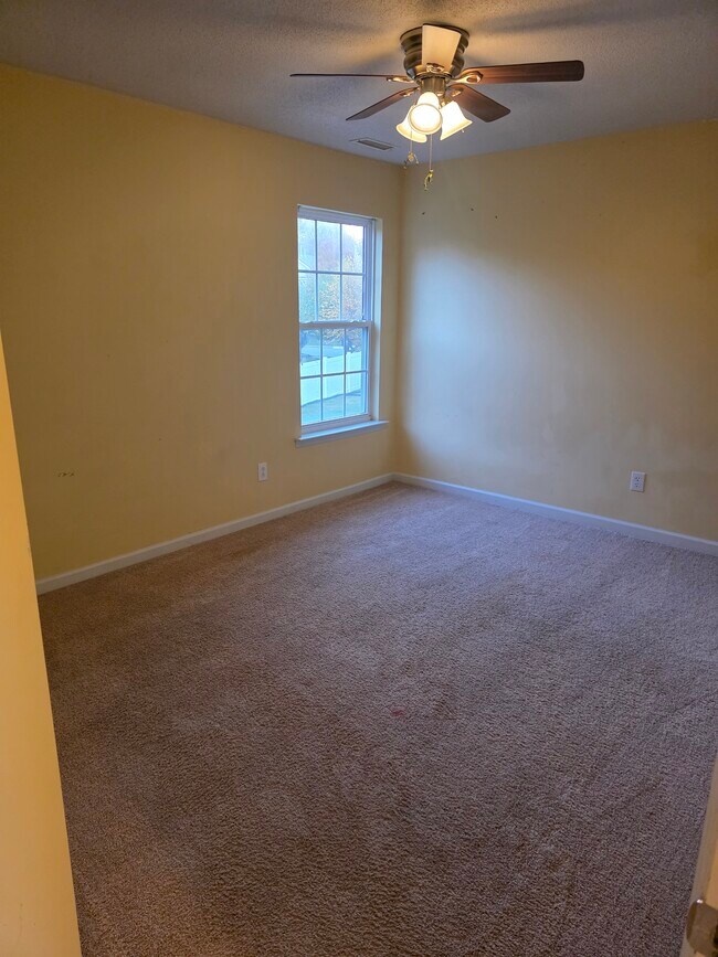 Building Photo - 3004 Knottsberry Way