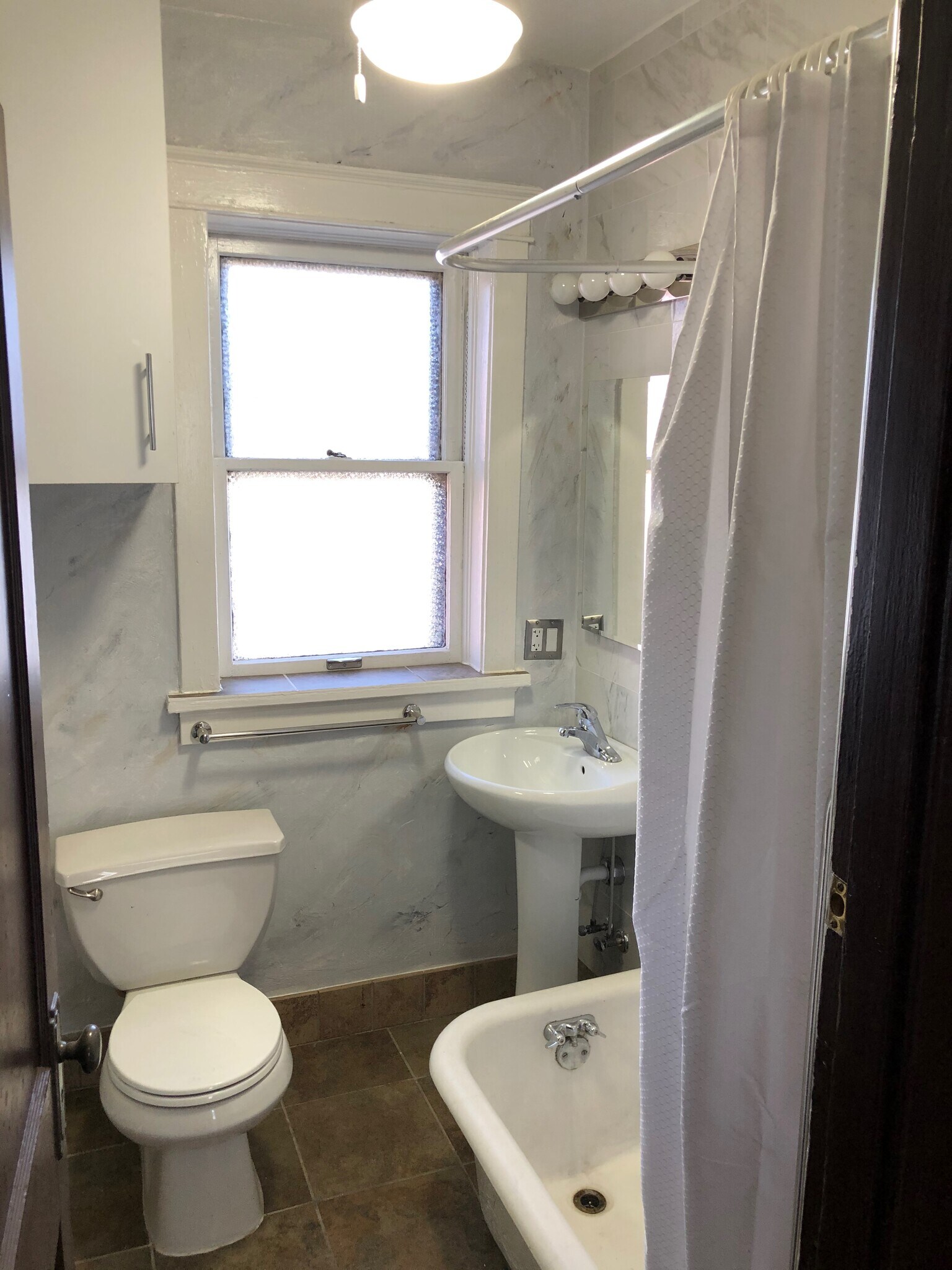 Bathroom - 1308A Tower Grove Ave