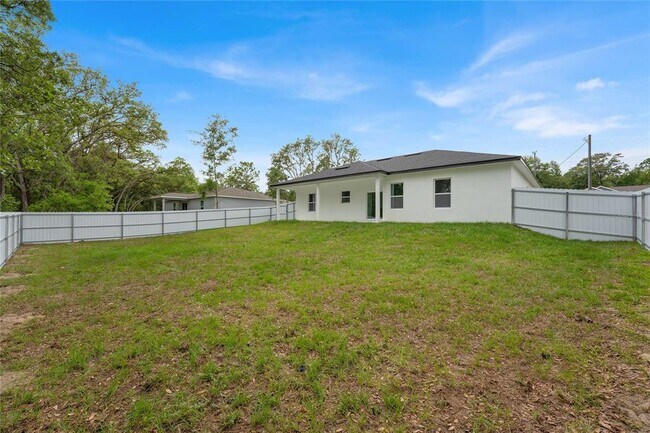 Building Photo - 7897 N Fieldstone Point
