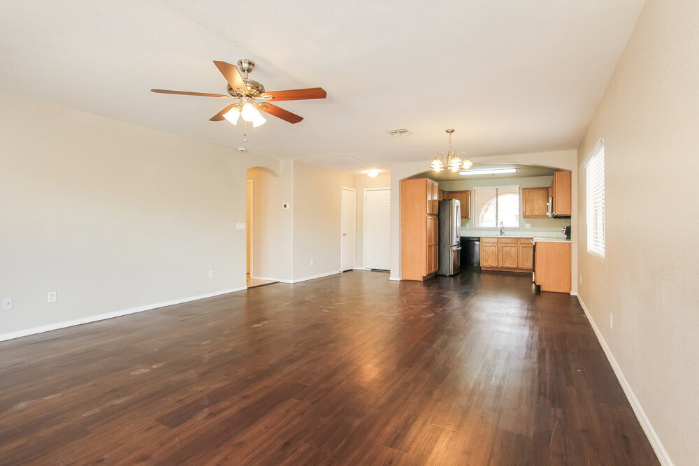 Building Photo - 2627 S 84th Gln